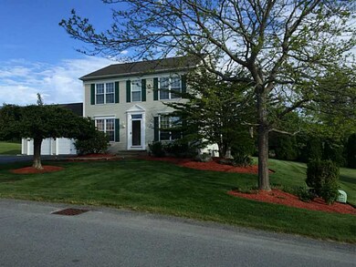 125 Goldenrod Dr, Middletown, RI 02842 - photo 2