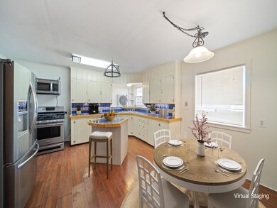 1621 Mistletoe Ln, Redding, CA 96002 - photo 2