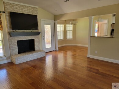 1008 Conway Dr, Texarkana, TX 75501 - photo 4