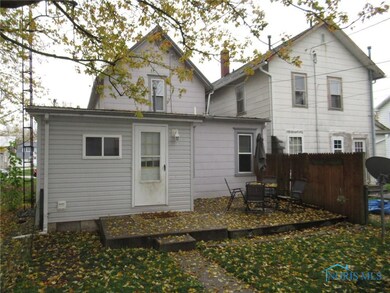 214 N Perry St, Woodville, OH 43469 - photo 4