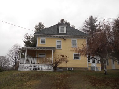 153 Hubbard Ave, Barton, VT 05822 - photo 2