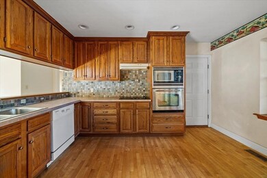 37 Orange St, Bridgewater, MA 02324 - photo 5