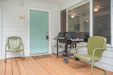Porch (1280x850)