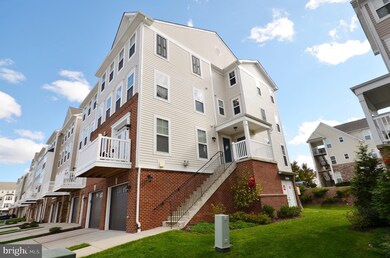 42237 Canary Grass Square, Aldie, VA 20105 - photo 2