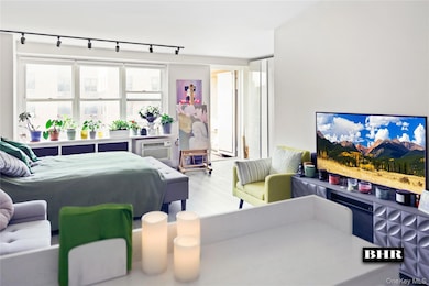 Ocean Terrace Cooperative unit 6E, Brooklyn, NY 11235 - photo 2