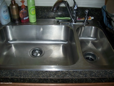 233 Patterson Walk, Easton, PA 18040 - photo 6