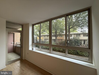 Potomac Place Condominiums unit N121, Washington, DC 20024 - photo 7