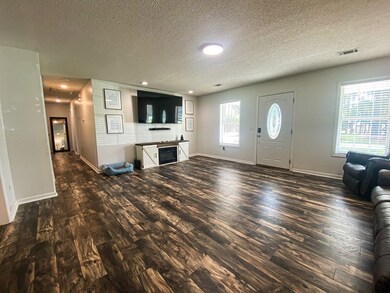 1414 Deer Run Cir, Tifton, GA 31793 - photo 4