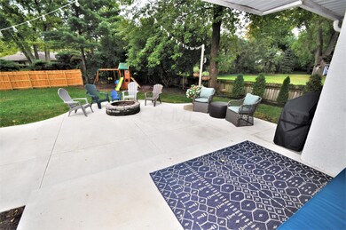 535 sq.ft. Patio!