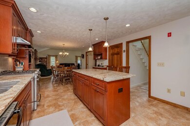 10 Jason Dr, Londonderry, NH 03053 - photo 7