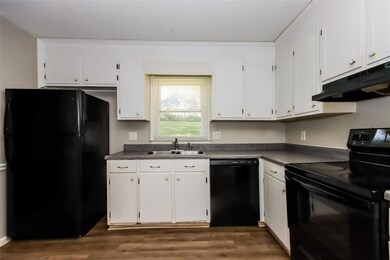 2511 Cliffside Dr, Statesville, NC 28625 - photo 5