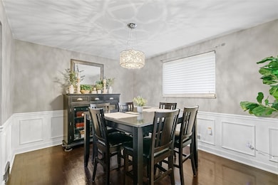 108 W Marshall Dr, Pittsburgh, PA 15215 - photo 4