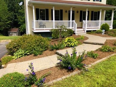 92 Saunders St, Gardner, MA 01440 - photo 4