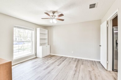 6007 Green Terrace Ln, Houston, TX 77088 - photo 5