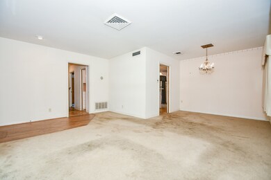 6335 Wynnwood Ln, Houston, TX 77008 - photo 6