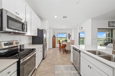 Kitchen, dining room.