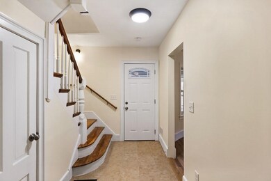 8 Bellvale St, Malden, MA 02148 - photo 5
