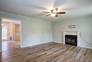 1325 Oakview Dr NE, Dalton, GA 30721 - photo 7