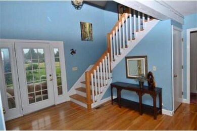 585 Sugar Rd, Bolton, MA 01740 - photo 3