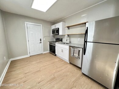 5918 Wilmar Rd W, Jacksonville, FL 32244 - photo 4