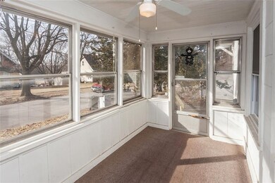 1501 Clinton Ave, Des Moines, IA 50313 - photo 3