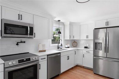 228 Alvin St, Warwick, RI 02886 - photo 3