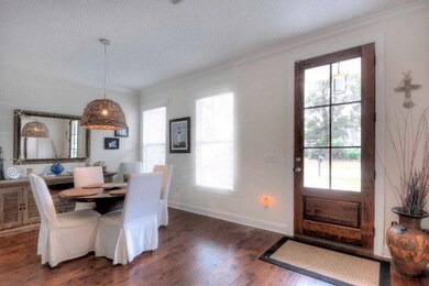 Foyer to Dining Rm