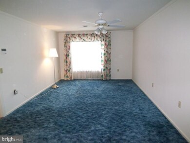 10207 Bignonia Dr, Laurel, MD 20708 - photo 2