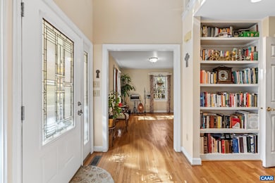 1018 Ashby Place, Charlottesville, VA 22901 - photo 2