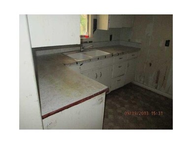 Kitchen. view2