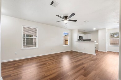 939 Blanchard Hill Ln, Houston, TX 77047 - photo 7