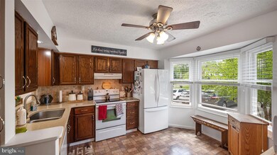 18905 Port Haven Place, Germantown, MD 20874 - photo 4