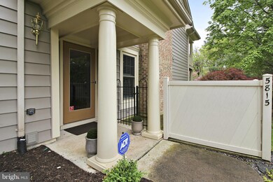 5815 Linden Square Ct, Rockville, MD 20852 - photo 4