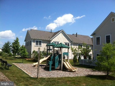 542 Summerset Ct, Dowell, MD 20629 - photo 6