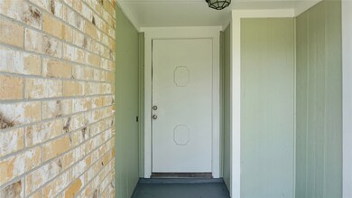 7323 Woodoak Dr, Houston, TX 77040 - photo 3