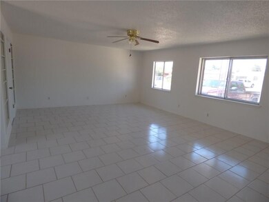 206 Kelvin Ave, El Paso, TX 79915 - photo 7