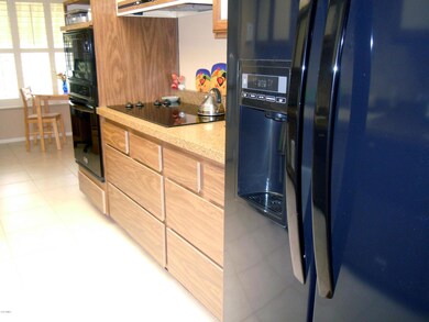 18836 N Aztec Dr, Sun City, AZ 85373 - photo 5