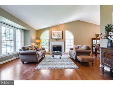 23 Periwinkle Dr, Mount Laurel, NJ 08054 - photo 4