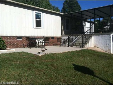 1940 Meadowlands Dr, Asheboro, NC 27205 - photo 2