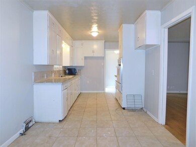 1003 Aileen St, Denton, TX 76201 - photo 6