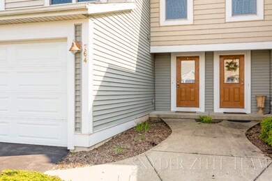 764 Four Pond Ct-2