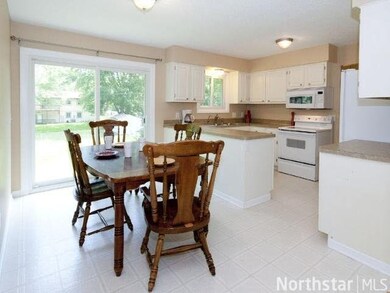 6514 Bluebird Dr, Maple Grove, MN 55369 - photo 7