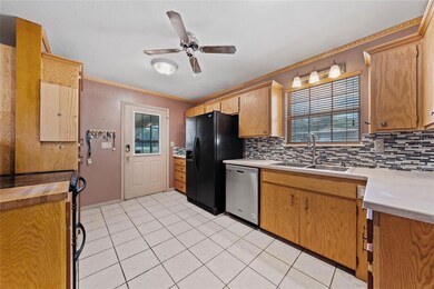 13167 Harbor Dr, Temple, TX 76502 - photo 4