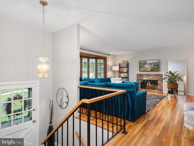 516 Gladhill Rd, Odenton, MD 21113 - photo 4