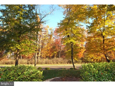 431 Forest Ln, North Wales, PA 19454 - photo 3