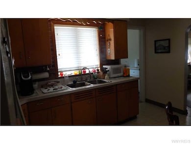 1487 Forbes St, North Tonawanda, NY 14120 - photo 4