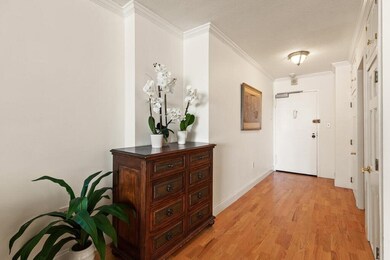 Hawthorne Place Condominium unit 10E, Boston, MA 02114 - photo 2