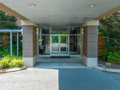 The Pinnacle unit 7J, Chattanooga, TN 37405 - photo 6