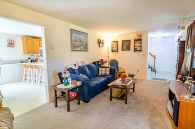 83 English Range Rd, Derry, NH 03038 - photo 6