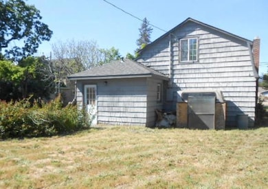 731 SW Bridge St, Grants Pass, OR 97526 - photo 4